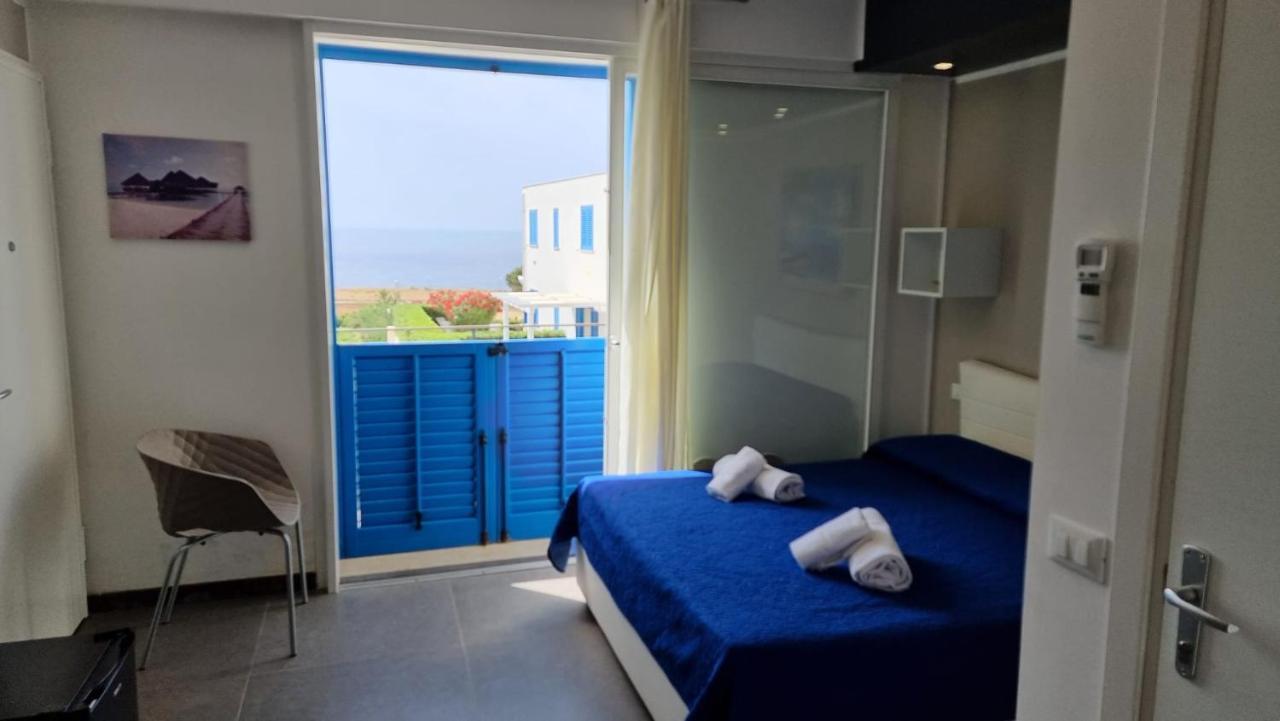 Room & Breakfast Cala Azzurra Macari Exterior photo