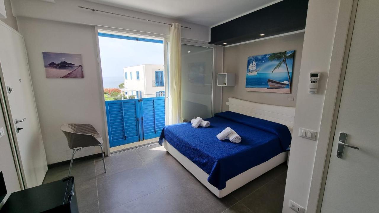 Room & Breakfast Cala Azzurra Macari Exterior photo